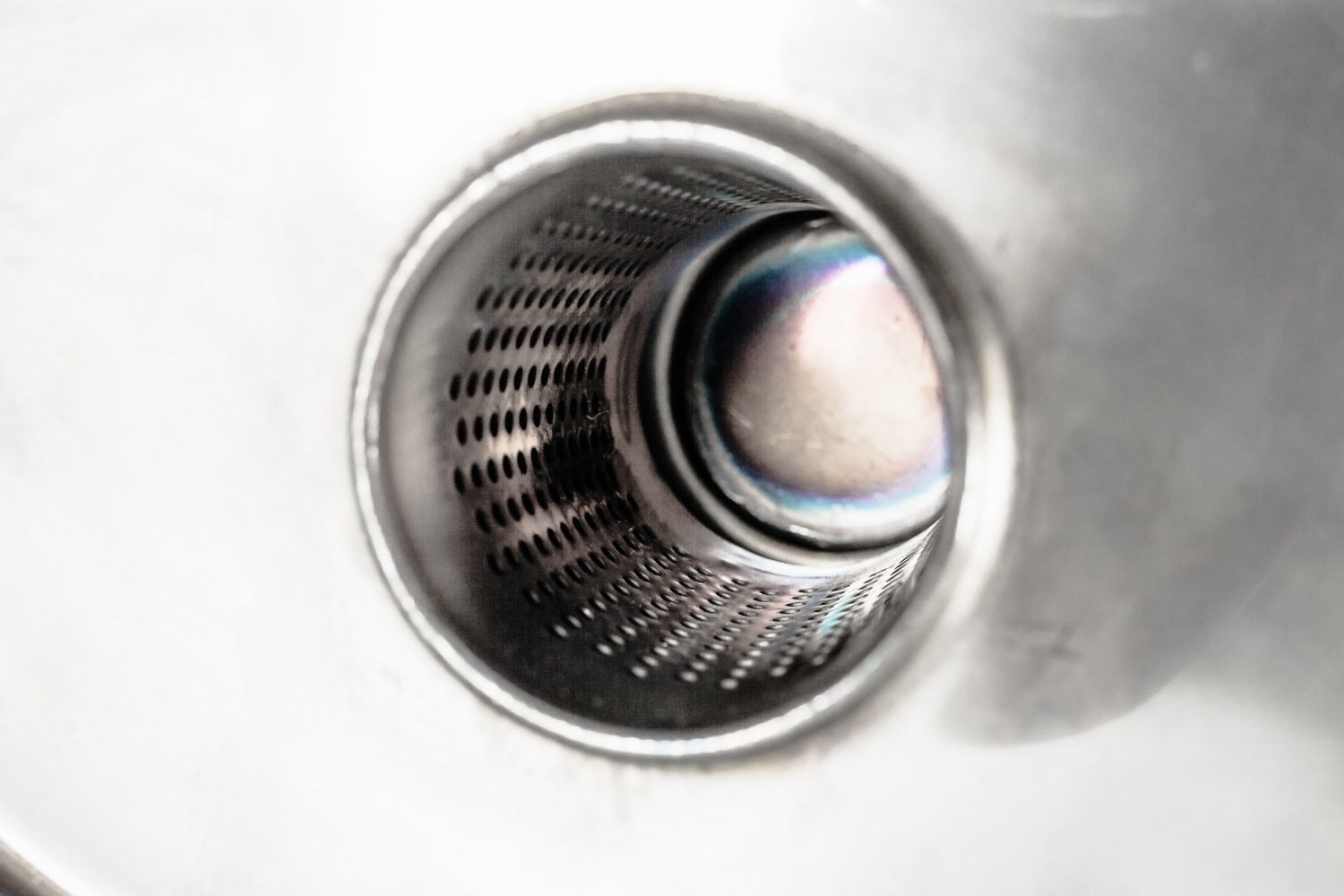 Глушитель универсальный 170*272*450*63, AISI 409 с камерой разрыва, с набивкой, центр. вход /выход  - 2